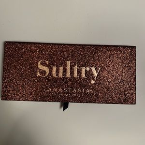 Anastasia Beverley Hills Sultry Palette